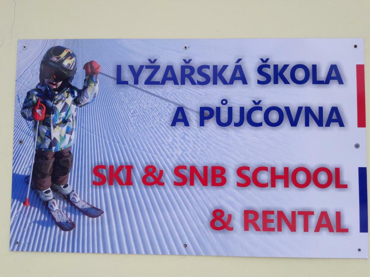 Penzion Jizerka Jablonec nad Nisou Exteriér fotografie